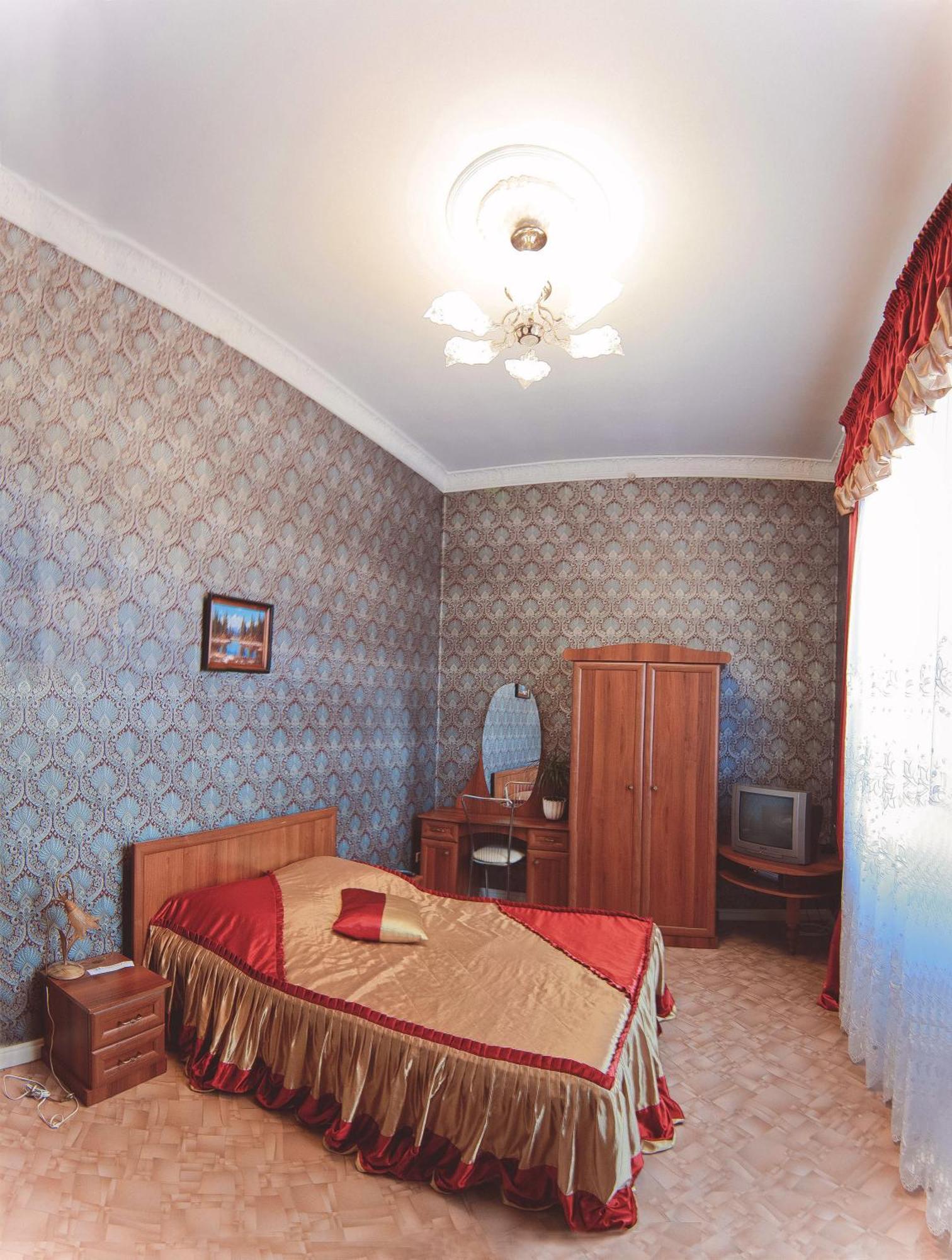 Versal Hotel Herszon Szoba fotó