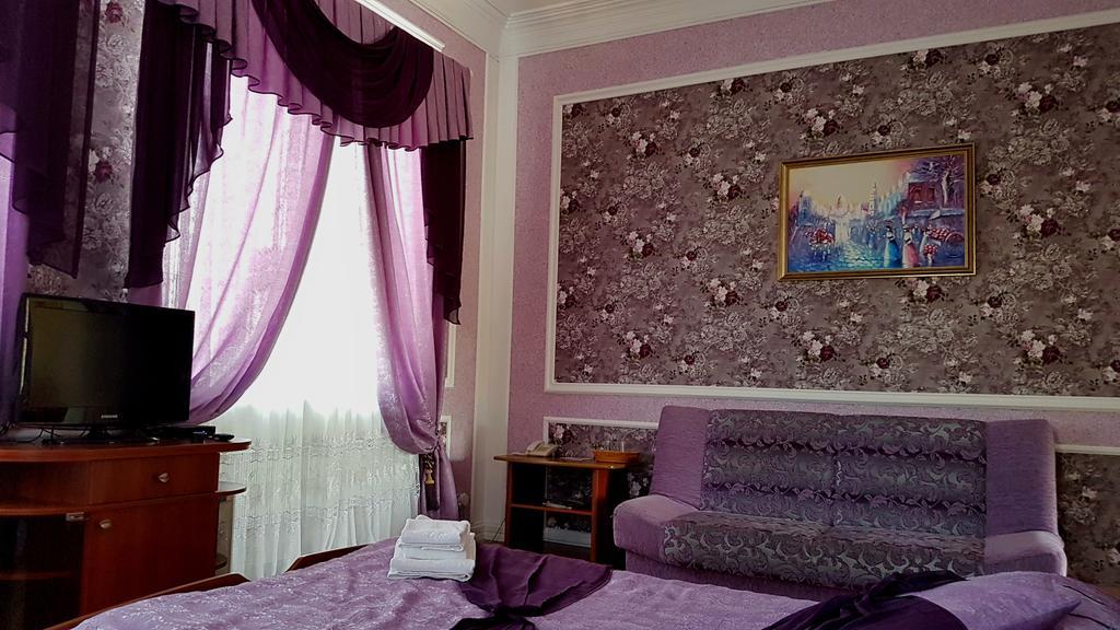 Versal Hotel Herszon Kültér fotó