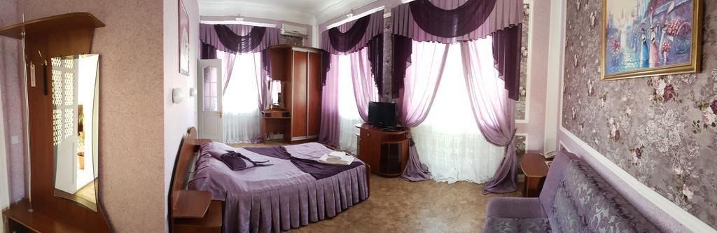 Versal Hotel Herszon Kültér fotó