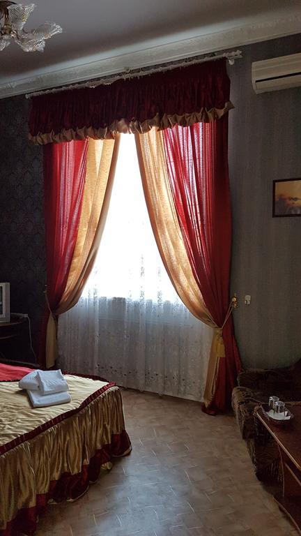 Versal Hotel Herszon Kültér fotó