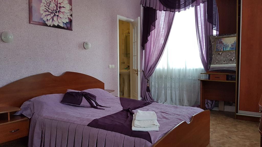 Versal Hotel Herszon Kültér fotó